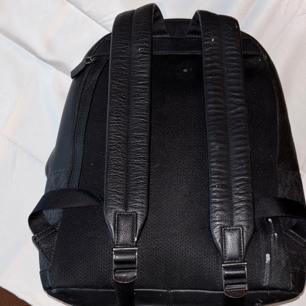 Michael Kors Backpack Black - Picture 7 of 10